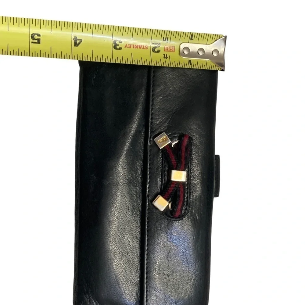 Gucci black leather wallet
